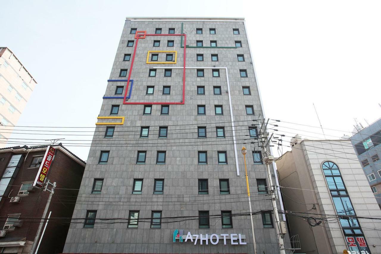 A7 Hotel Suwon Exterior foto